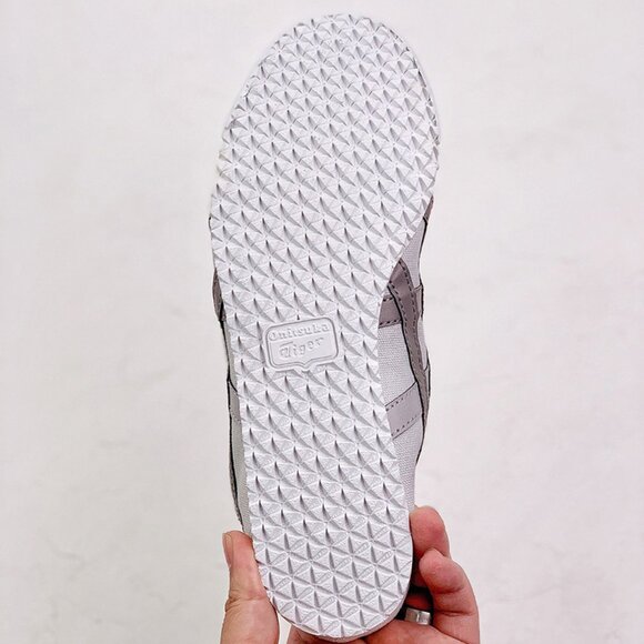 Onitsuka Tiger Mexico 66 Light Grey Canvas Sneakers - Picture 5 of 8